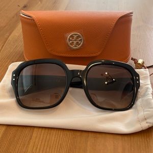 Tory Burch Oversized Square Logo Sunglasses (0TY7143U)